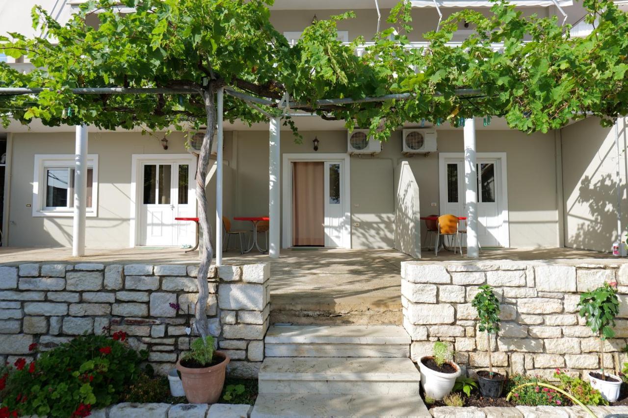 Villa Gjika Кєпаро Екстер'єр фото